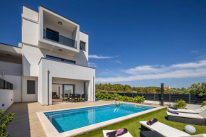 Beautiful Villa Bazzar